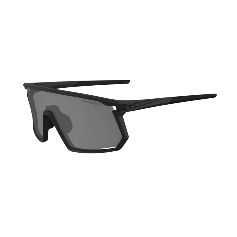 Tifosi Moab Sunglasses – Blackout Blackout Smoke/AC Red/Clear Lens