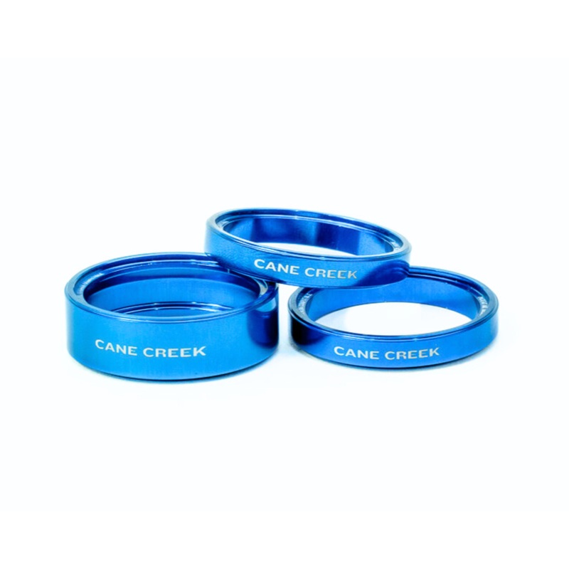 Cane Creek Interlok Spacer Kit – Blue Blue 1.1/8″ Kit