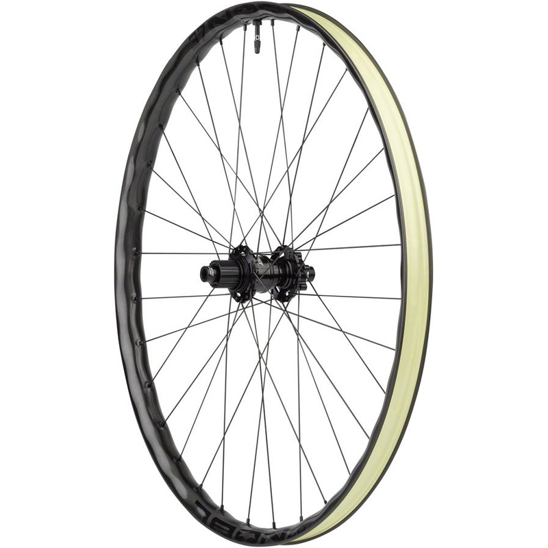 NOBL TR37/Onyx Vesper Rear Wheel – 29″ 12 x 148mm 6-Bolt Micro Spline Black