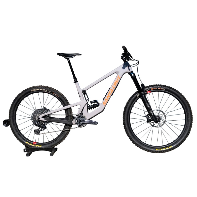 Santa Cruz Nomad Carbon MX – S Kit – Coil – Gloss Gypsum Gloss Gypsum Small